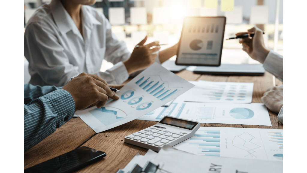 Data Analysis vs Data Science: The 2025 Guide to Roles, Skills, and Careers